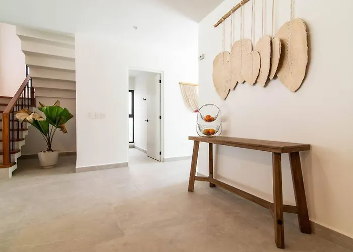 Holiday home Beautiful 4br, Up To 8 Guests, Private Pool, 10 Min To *