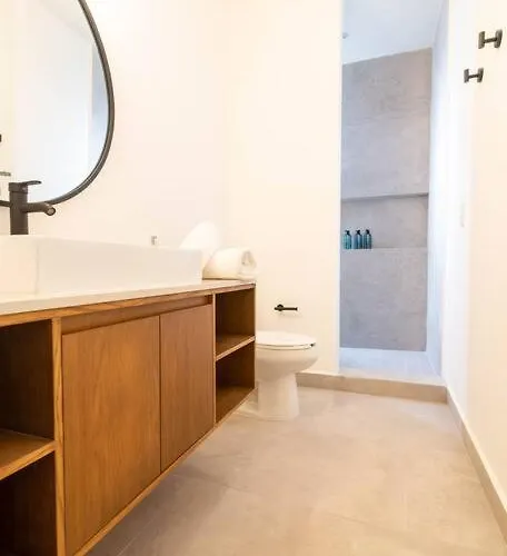 Beautiful 4br, Up To 8 Guests, Private Pool, 10 Min To Holiday home